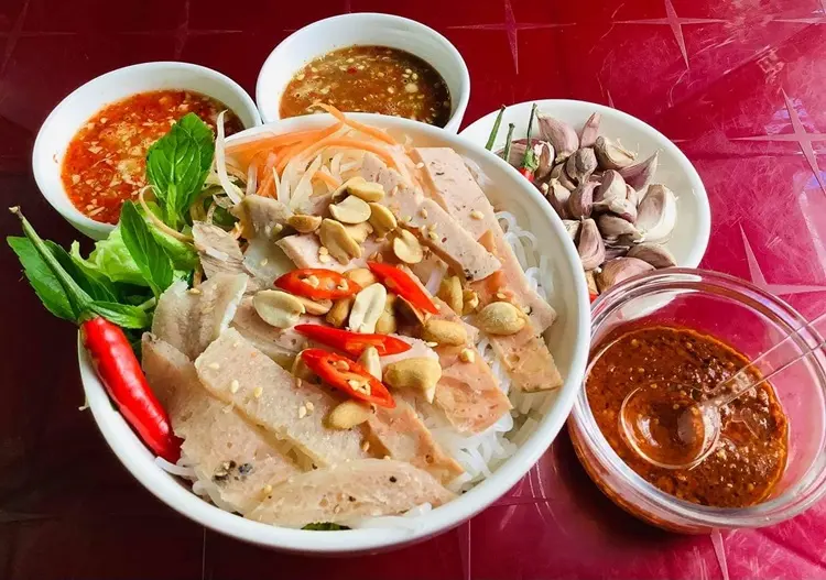 Bún mắm nêm