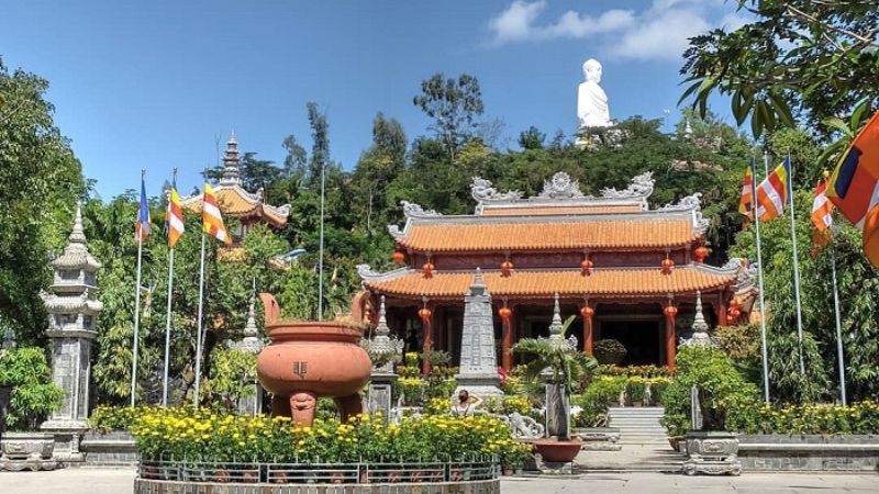 Chùa Long Sơn Nha Trang