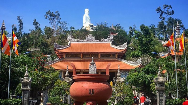 chùa nổi tiếng linh thiêng ở Nha Trang