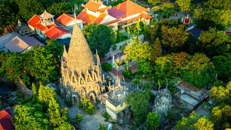 chùa nổi tiếng linh thiêng ở Nha Trang