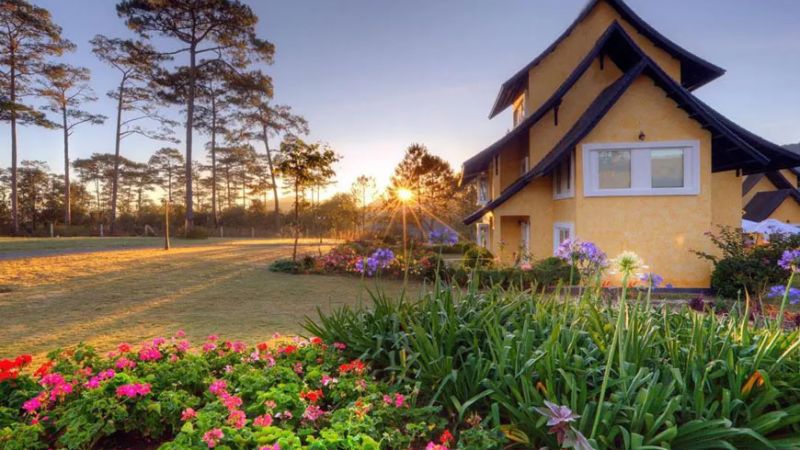 Quán Cà Phê Và Không Gian Sống Ảo - Nơi Thời Gian Như Ngừng Trôi