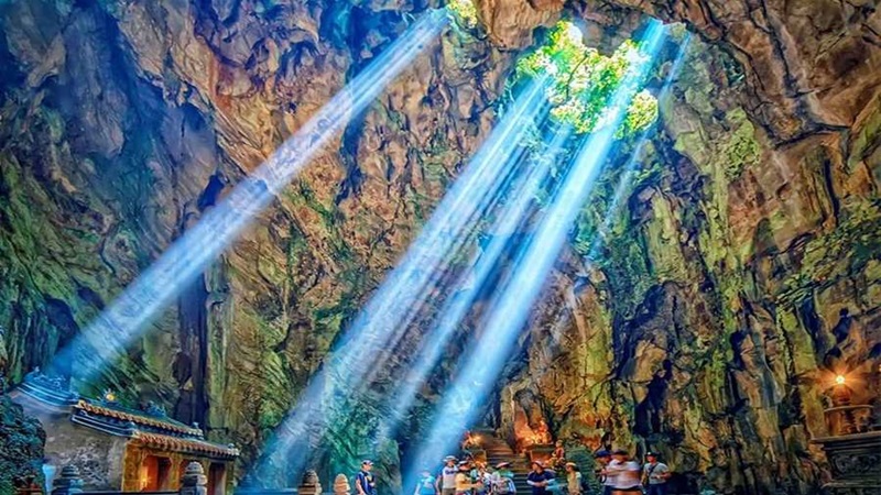 Động Huyền Không