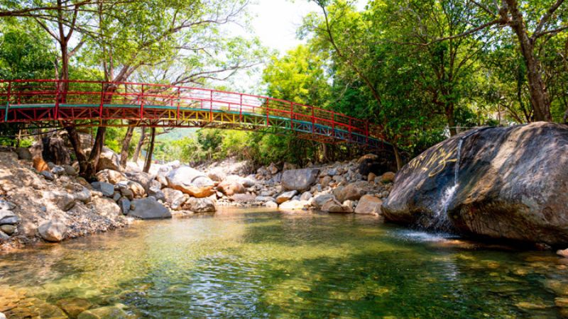 khu du lịch suối lương