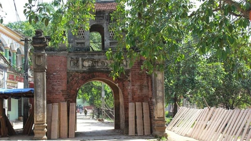 Làng cổ Phong Nam