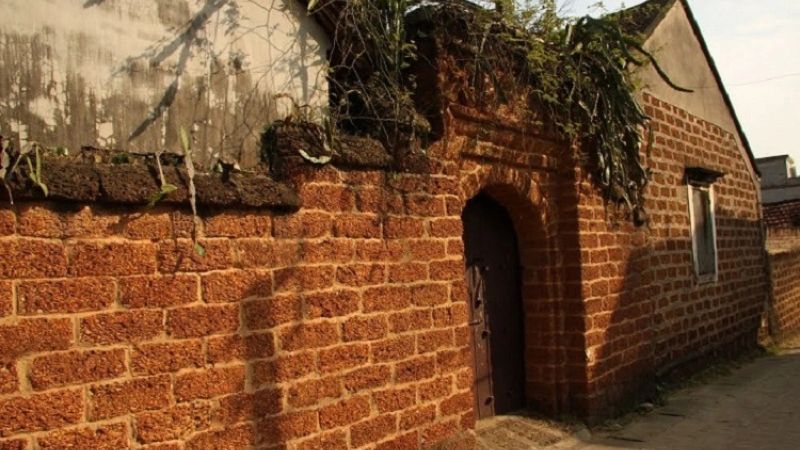 Làng cổ Phong Nam