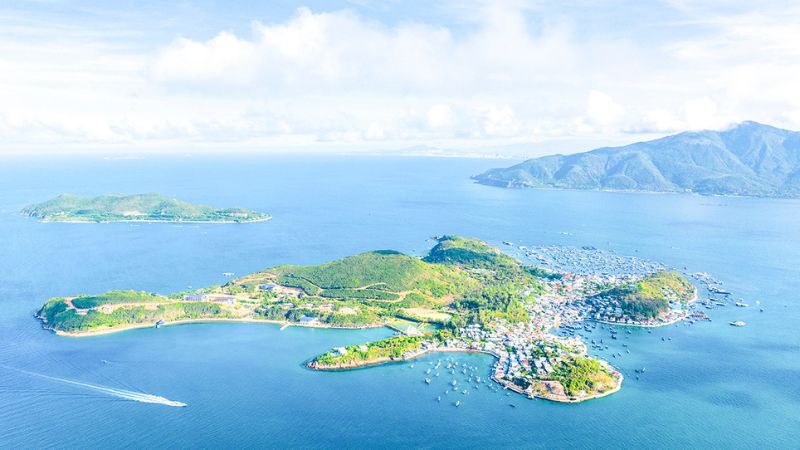 Vịnh Nha Trang - Hành trình khám phá kỳ quan biển đảo Việt Nam